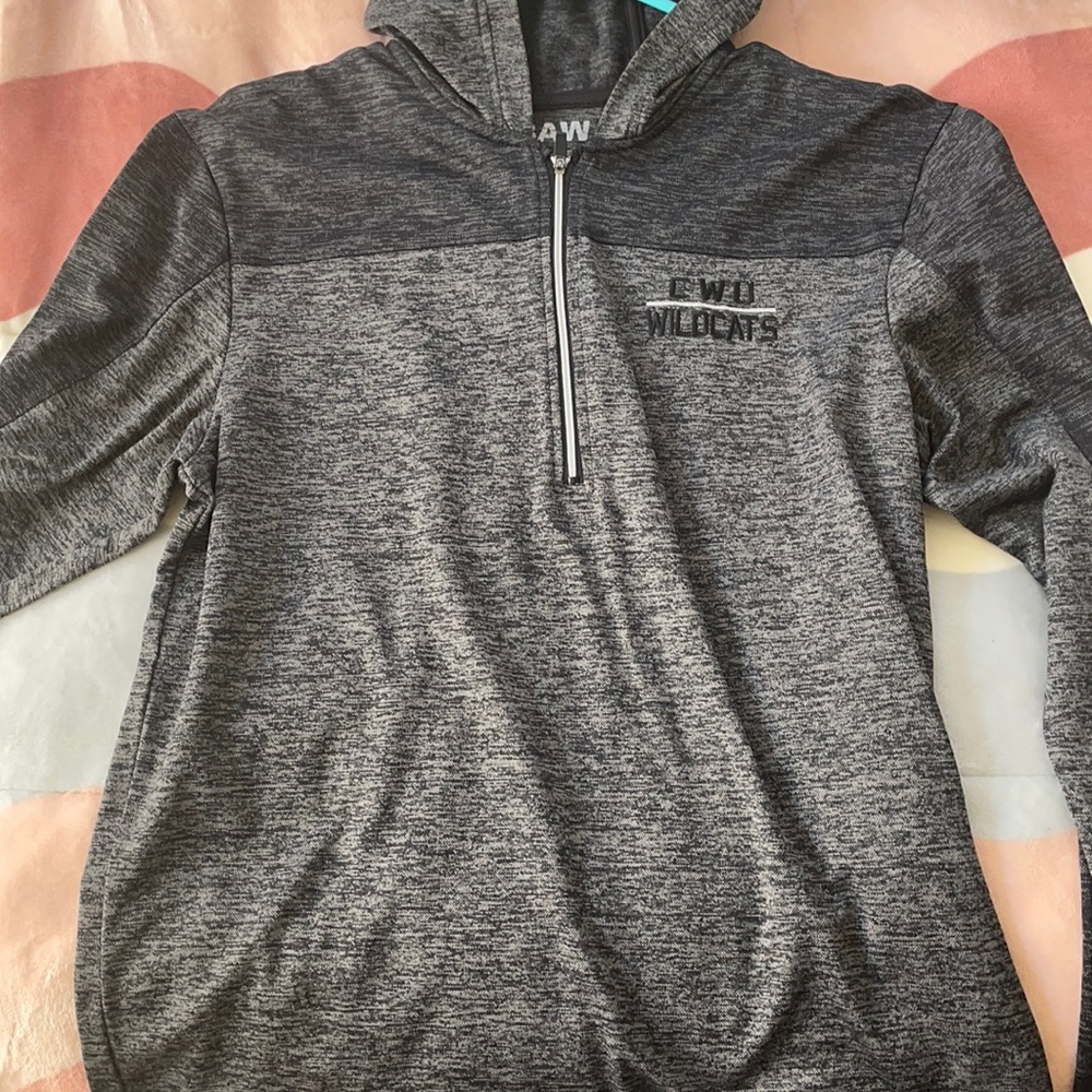 CWU Wildcats hoodie with zipper pockets